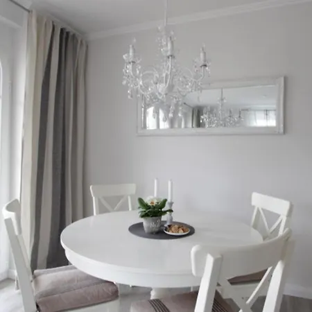 Strandlust Apartment *
